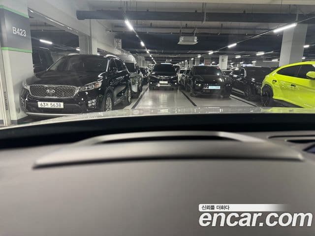 Volvo XC90 2023 — фото 9 из 14