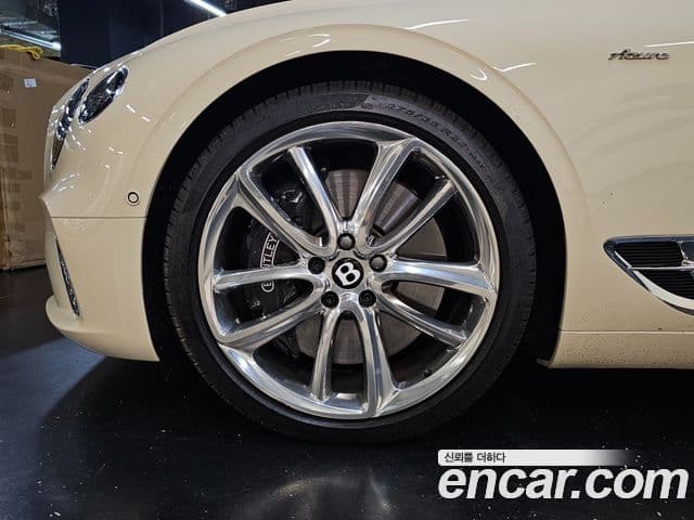 Bentley Continental GT 2023 — ფოტო 5/20