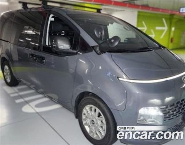 Hyundai Staria 2025 — ფოტო 16/16