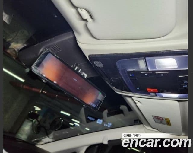 Hyundai Staria 2025 — ფოტო 11/16