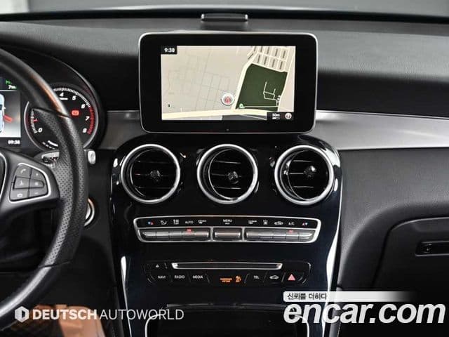Mercedes-Benz GLC-Class 2018 — Şəkil 13/20
