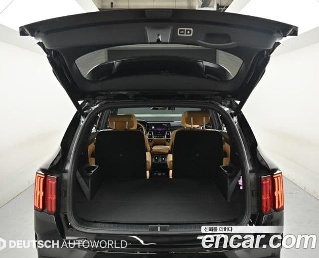 Kia Sorento 2022 — Фото 19/20