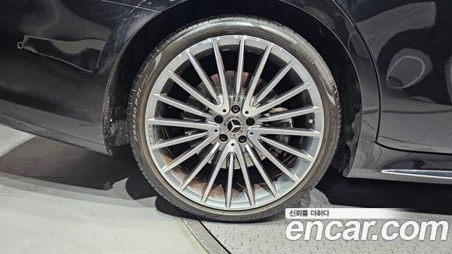 Mercedes-Benz S-Class 2024 — ფოტო 5/20