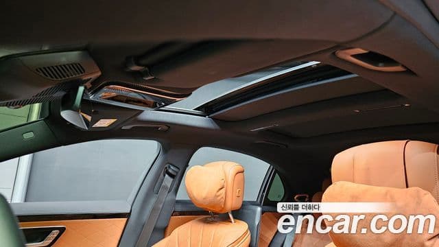 Mercedes-Benz S-Class 2024 — Photo 1/31