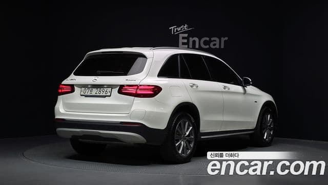 Mercedes-Benz GLC-Class 2018 — Фото 2/20