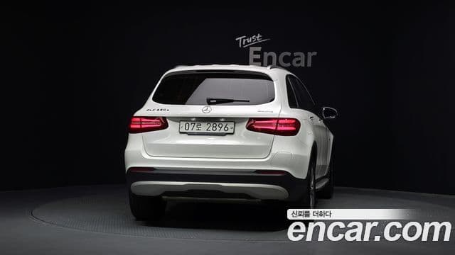 Mercedes-Benz GLC-Class 2018 — Фото 4/20