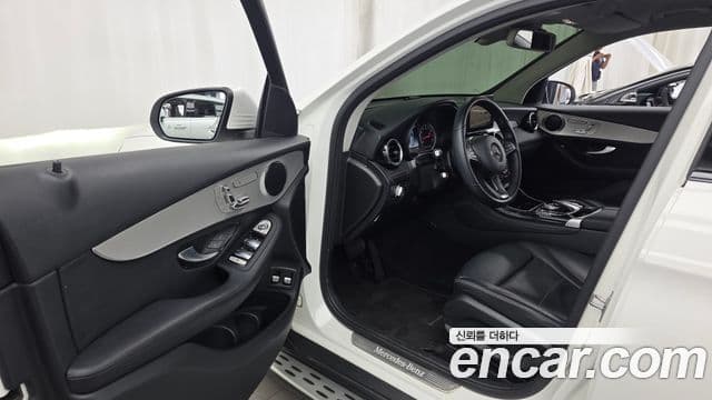 Mercedes-Benz GLC-Class 2018 — Фото 10/20