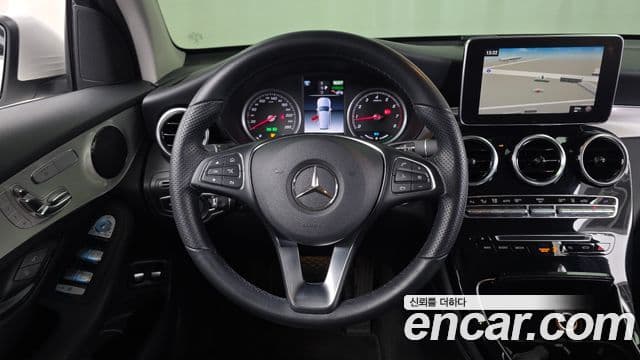 Mercedes-Benz GLC-Class 2018 — Фото 13/20