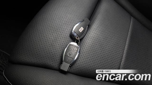 Mercedes-Benz GLC-Class 2018 — Фото 18/20