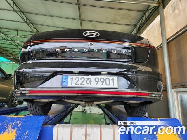 Hyundai Grandeur 2023 — Şəkil 2/3
