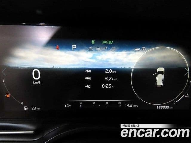 Kia Carnival 2021 — ფოტო 8/20