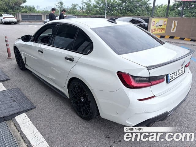 BMW 3 Series 2019 — ფოტო 2/9