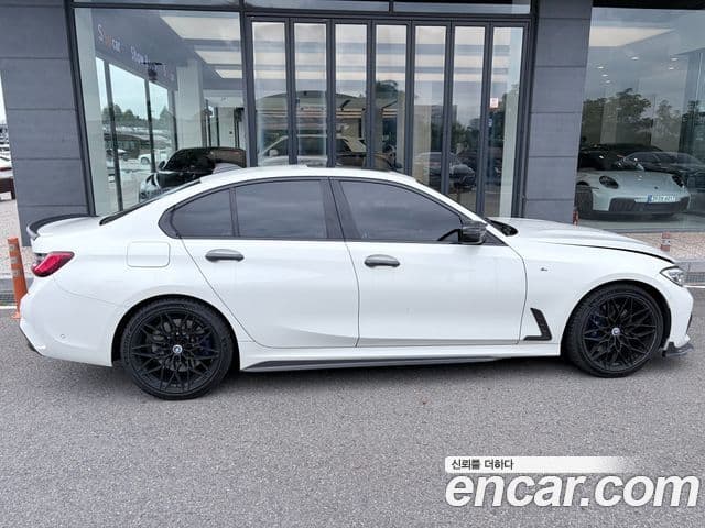 BMW 3 Series 2019 — ფოტო 6/9