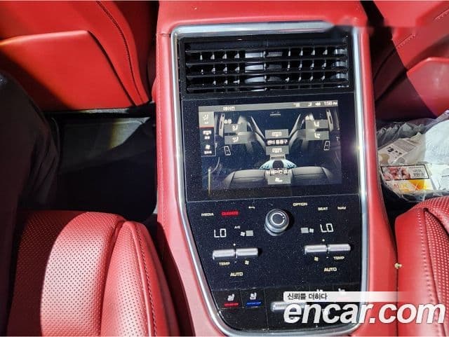 Porsche Panamera 2021 — ფოტო 12/19