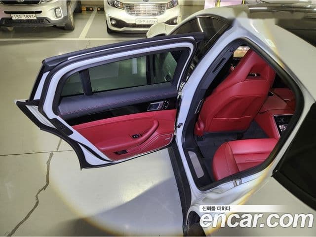Porsche Panamera 2021 — ფოტო 5/19