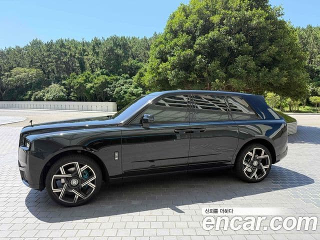 Rolls-Royce Cullinan 2023 — ფოტო 3/19