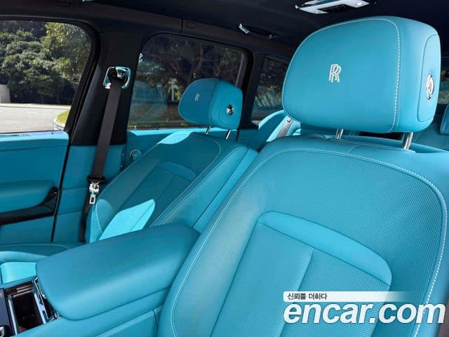 Rolls-Royce Cullinan 2023 — ფოტო 6/19