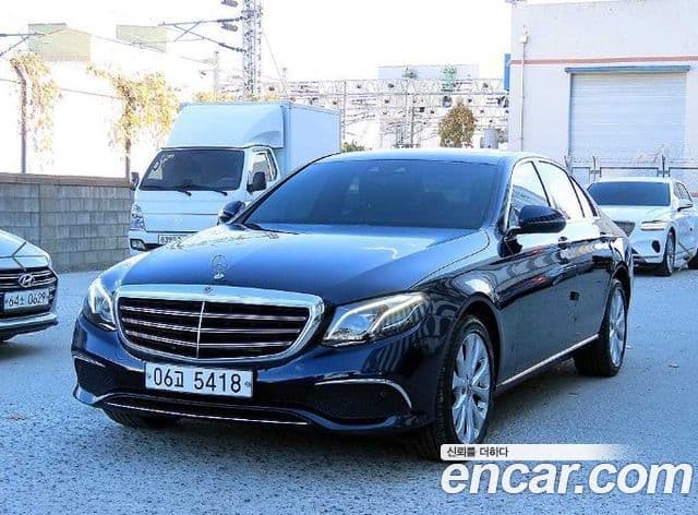 Mercedes-Benz E-Class 2018 — Şəkil 7/20