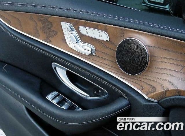 Mercedes-Benz E-Class 2018 — Şəkil 2/20