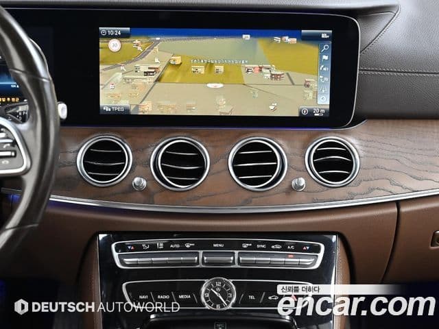 Mercedes-Benz E-Class 2018 — Şəkil 13/20