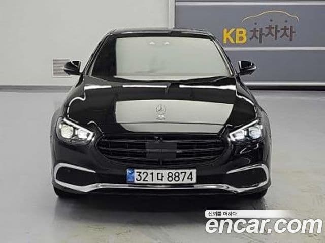 Mercedes-Benz E-Class 2023 — Şəkil 1/17