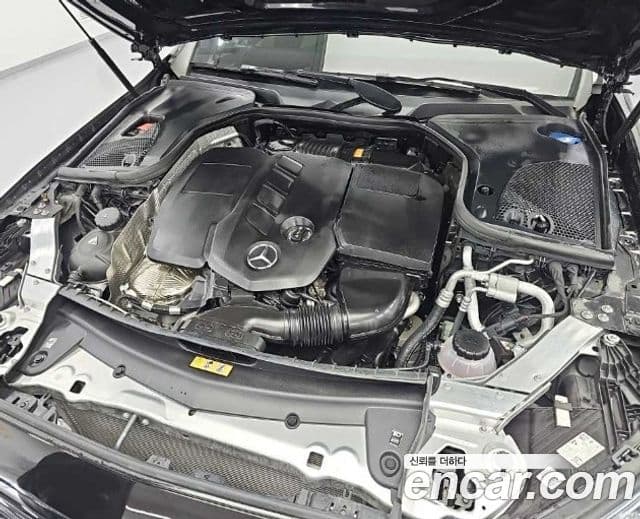 Mercedes-Benz E-Class 2023 — Şəkil 4/17