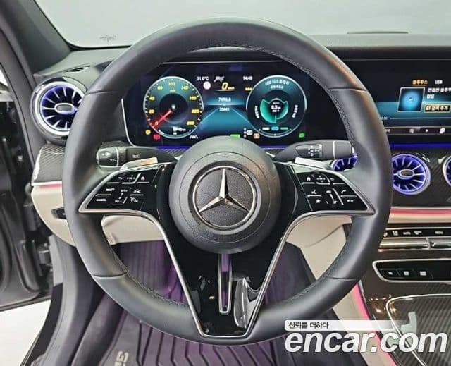 Mercedes-Benz E-Class 2023 — Şəkil 8/17
