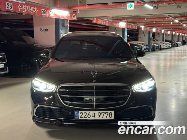 Mercedes-Benz S-Class 2021 — Photo 19/20