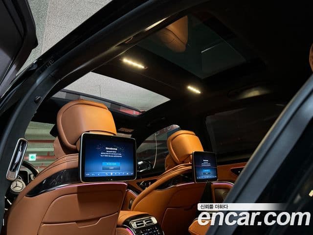 Mercedes-Benz S-Class 2021 — Photo 8/20