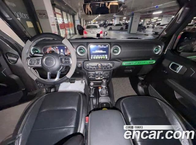 Jeep Wrangler 2019 — Şəkil 8/20