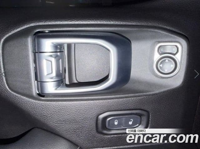 Jeep Wrangler 2019 — Şəkil 17/20