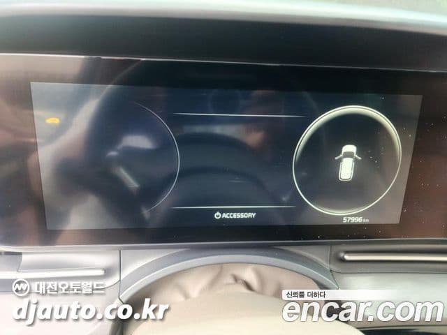 Kia Carnival 2021 — ფოტო 12/16
