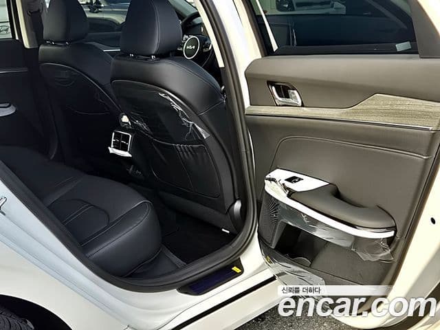 Kia K5 2026 — Şəkil 14/20