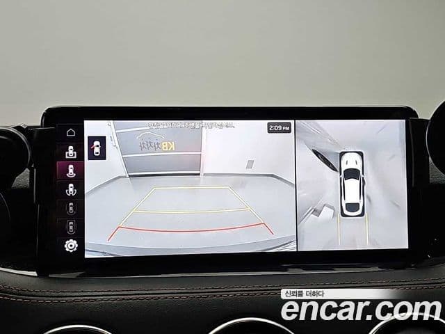 Kia Stinger 2023 — Фото 17/20