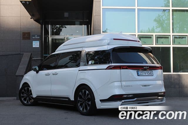 Kia Carnival 2022 — ფოტო 4/20