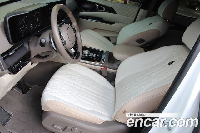 Kia Carnival 2022 — ფოტო 8/20