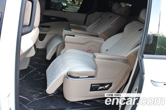 Kia Carnival 2022 — ფოტო 12/20