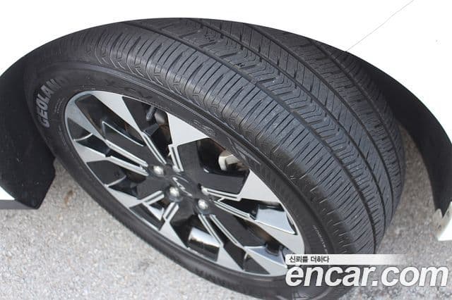 Kia Carnival 2022 — ფოტო 19/20