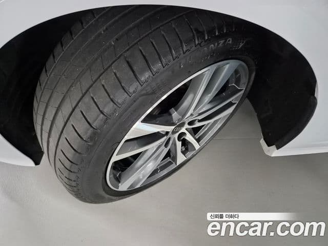 Audi A6 2023 — Şəkil 18/20
