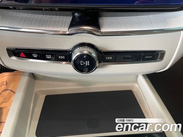 Volvo XC60 2025 — Şəkil 17/20