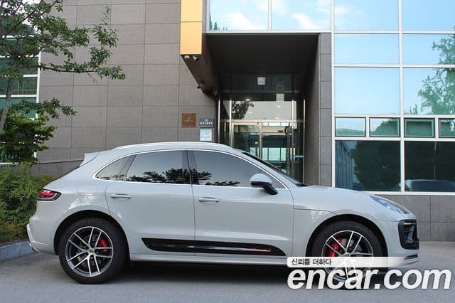 Porsche Macan 2022 — Şəkil 2/20