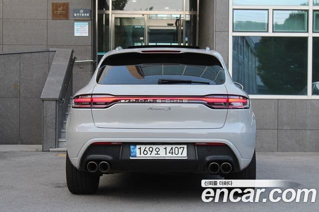 Porsche Macan 2022 — Şəkil 3/20