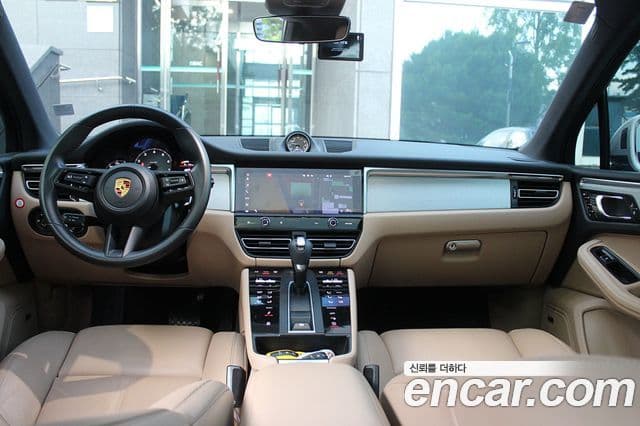 Porsche Macan 2022 — Şəkil 9/20