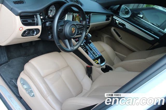 Porsche Macan 2022 — Şəkil 12/20