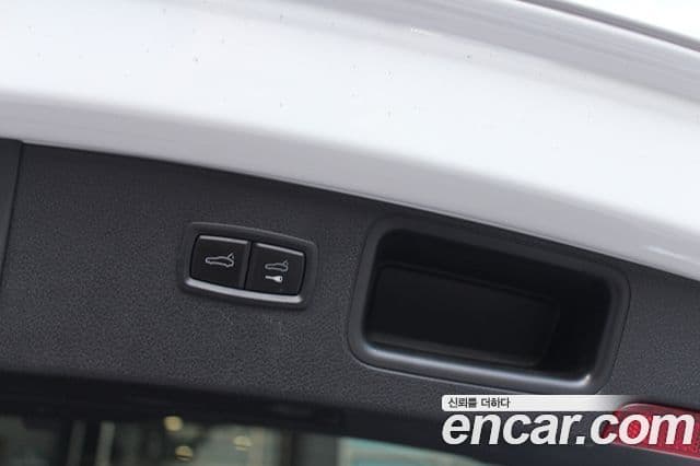 Porsche Macan 2022 — Şəkil 15/20