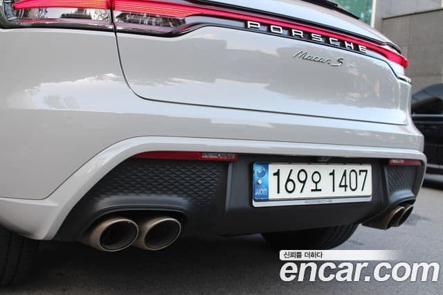 Porsche Macan 2022 — Şəkil 16/20