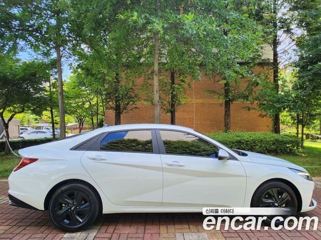 Hyundai Avante 2023 — ფოტო 3/19
