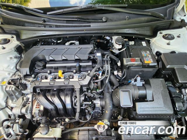 Hyundai Avante 2023 — ფოტო 6/19
