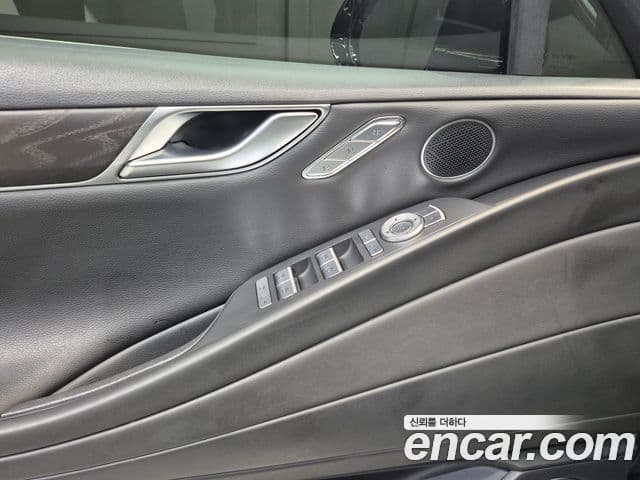 Genesis Electrified G80 2020 — Şəkil 12/20