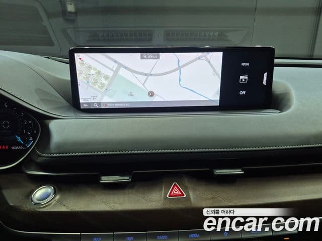 Genesis Electrified G80 2020 — Şəkil 13/20